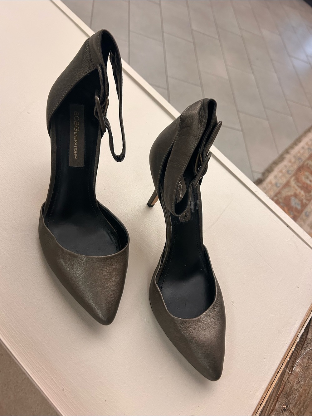 BCBGeneration Metallic Dark Gray Pointed-Toe Ankle-Strap Heels 10 M